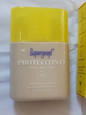 Supergoop! PROTEC(TINT) Daily SPF 50 Tinted Sunscreen 10N